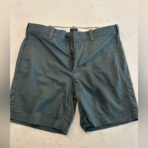 J. Crew Men's Green Flat Front Shorts